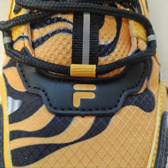 FILA Oakmont Trail Sneakers – Brand New with Tags - Picture 12 of 17
